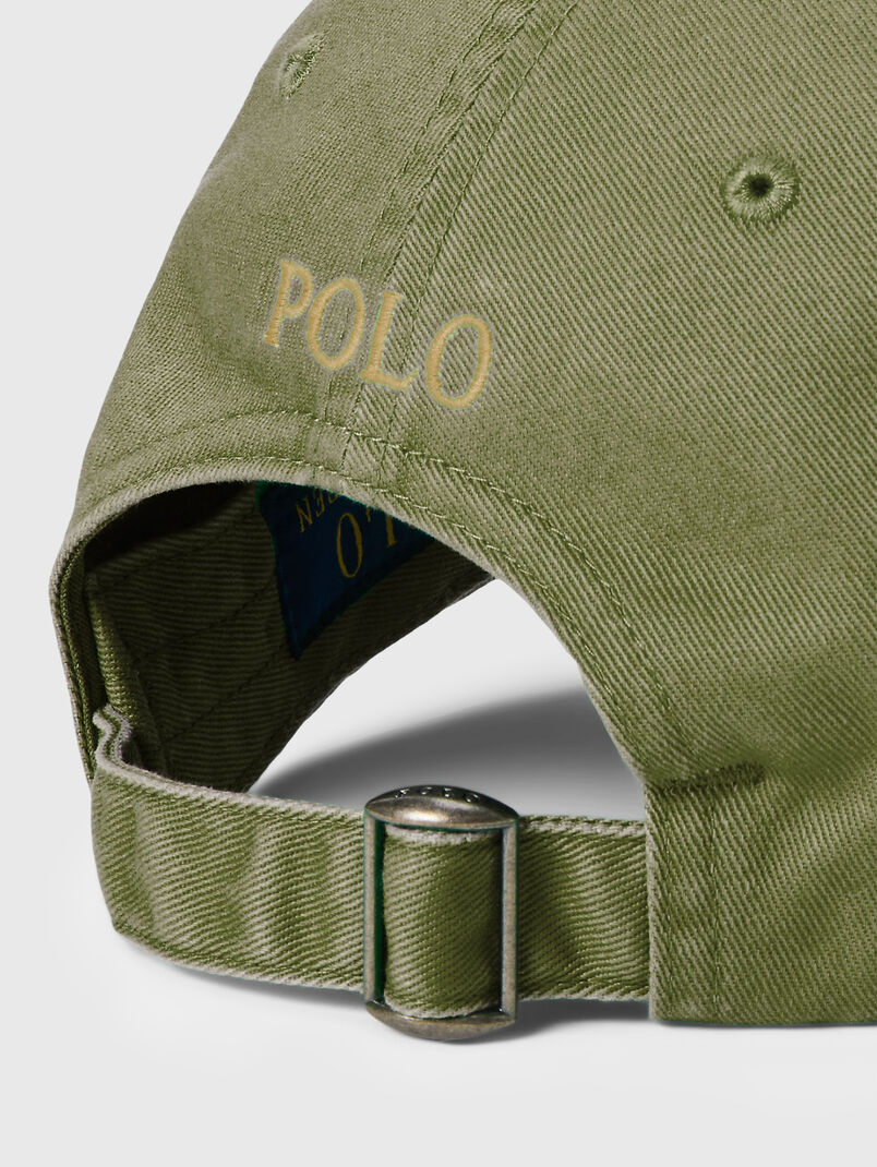 Baseball cap with logo embroidery - 3