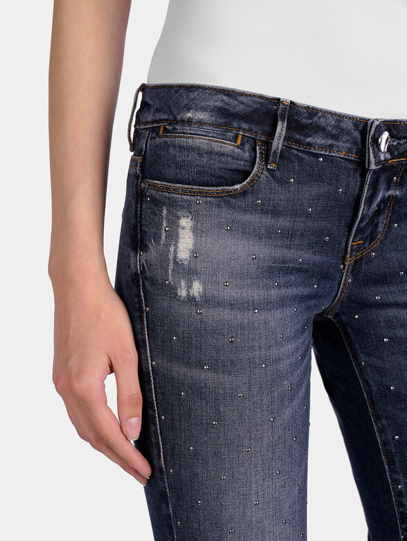 Pearl appliqué abrasion detail jeans - 2
