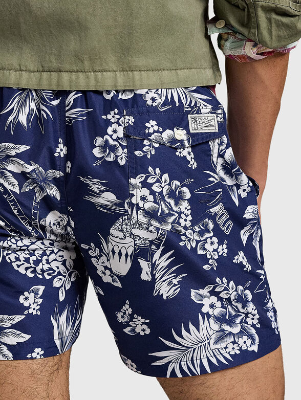 Beach shorts with floral print - 2