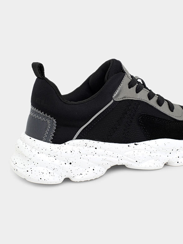 Black sneakers - 4