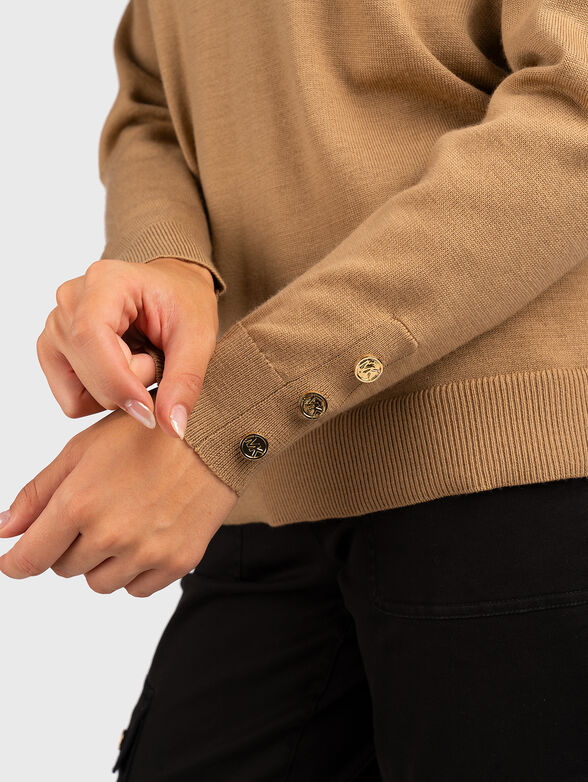 V-neck sweater - 4