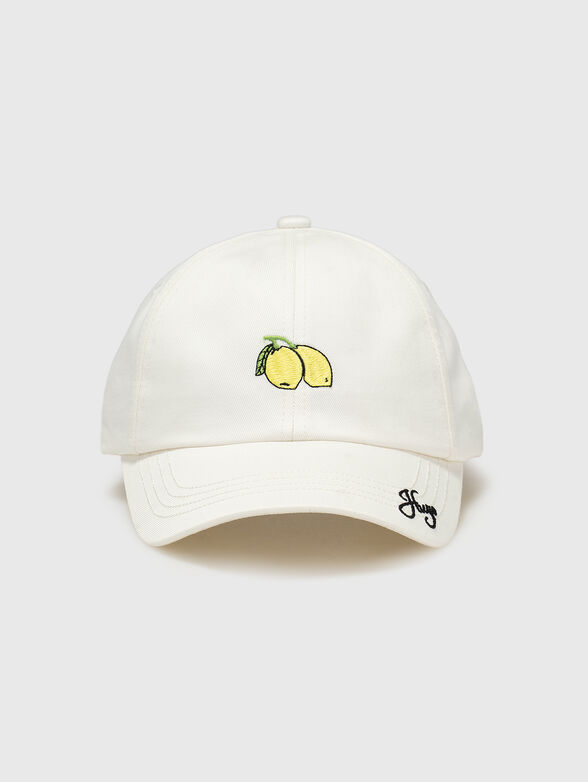 Cap with an embroidered logo - 3