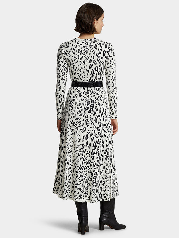 Dress with long sleeves and animal print - 2