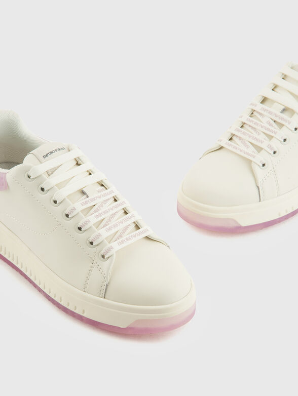 Leather shoes with pink details - 4