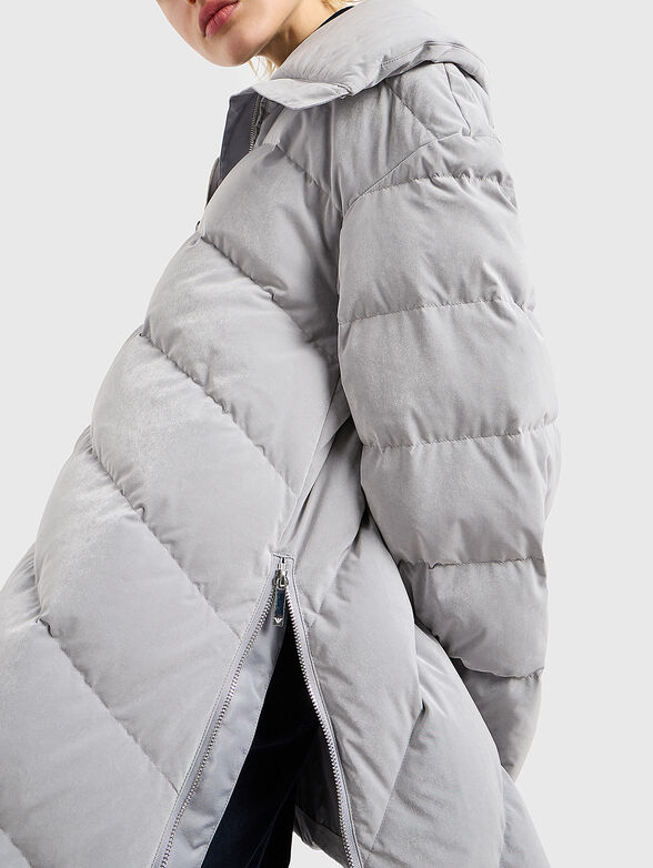 Jacket with accent zip - 4