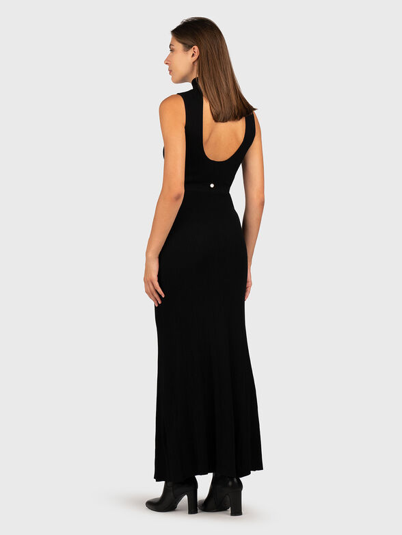 Ribbed maxi dress with accent back - 2