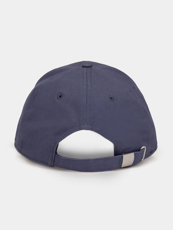 Baseball cap with embroidered logo - 2