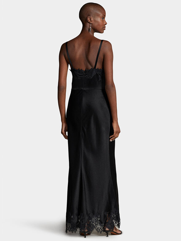 Dress with thin straps and lace accents - 2
