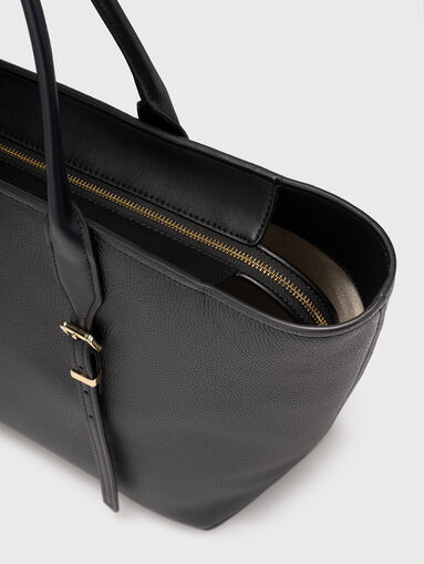 Big leather bag with logo - 4