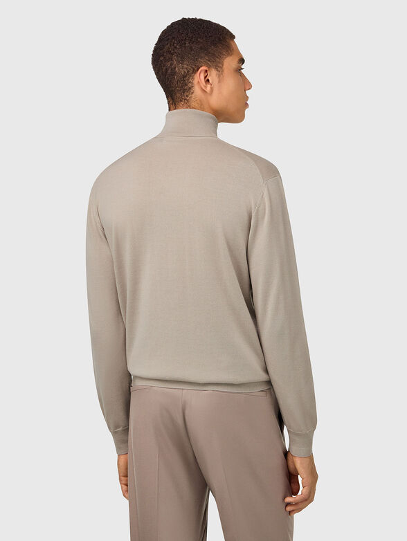 Wool sweater in beige color - 3