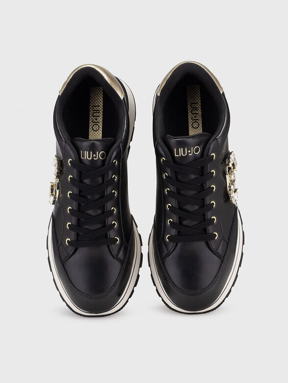 AMAZING sports shoes with golden details - 6