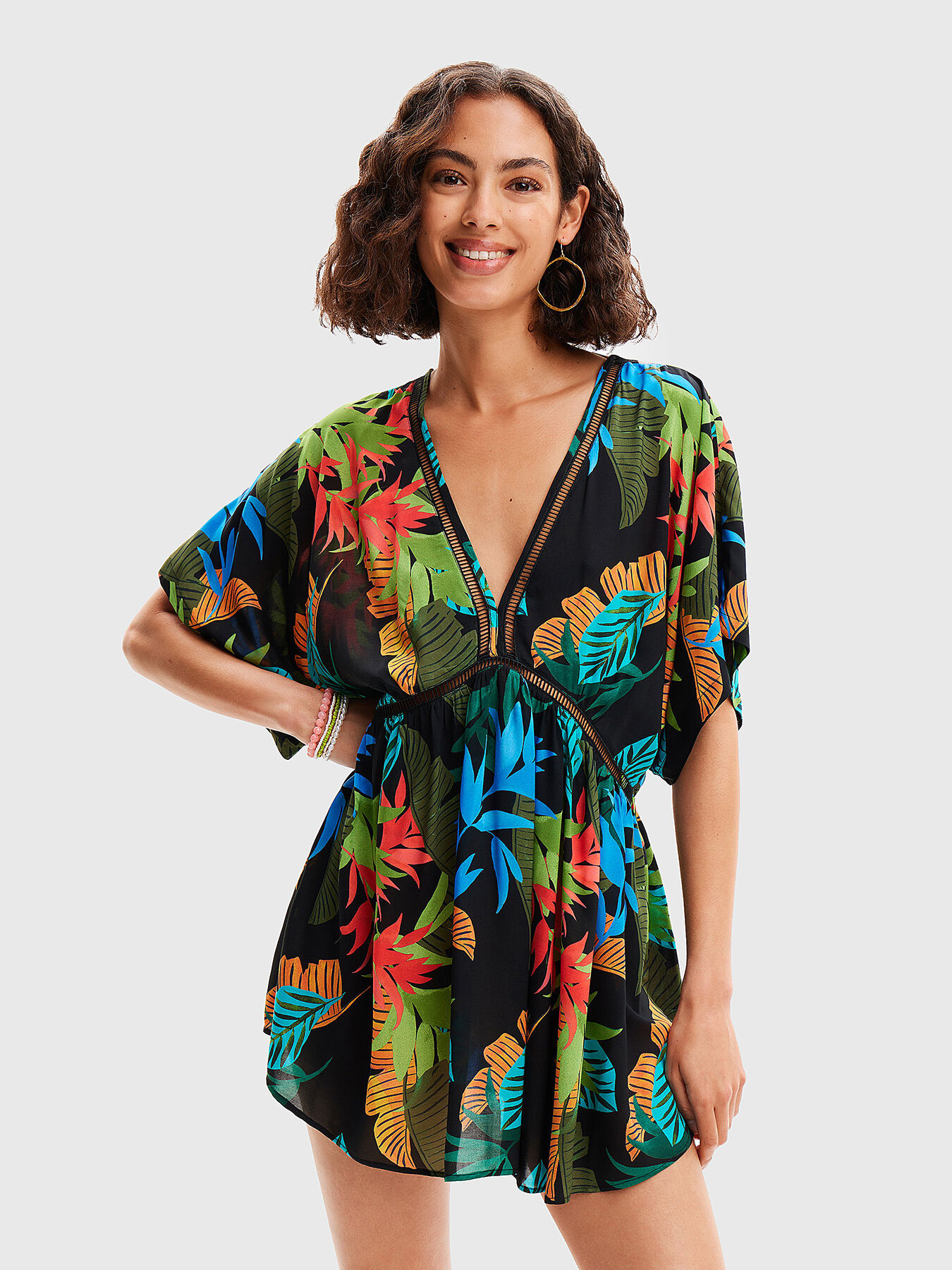 Beach dress with tropical print brand DESIGUAL Globalbrandsstore en