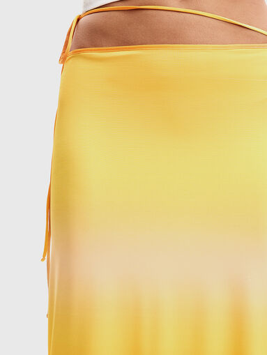 Maxi skirt with ombre effect - 4