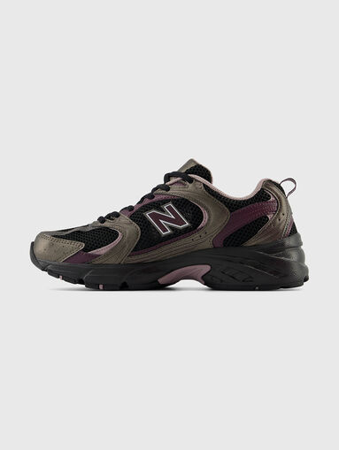 530 sports shoes with contrasting elements  - 2