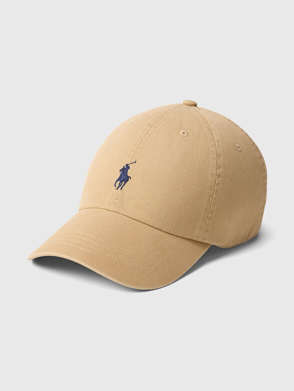 Cap with a contrasting logo - 1