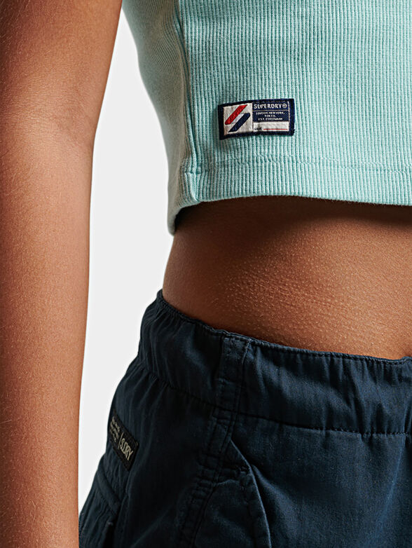 Cropped T-shirt with logo accent - 4