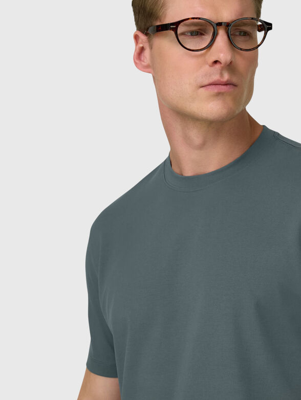 Green T-shirt - 4