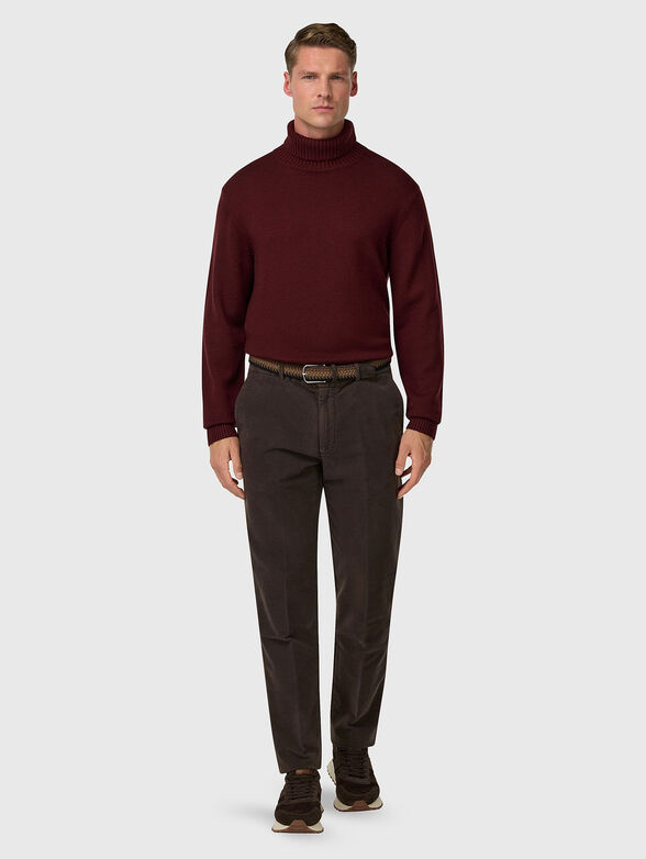 Straight brown trousers - 4