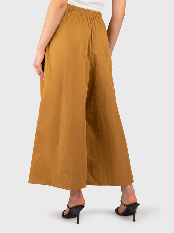 Trousers with high waist and wide legs - 2