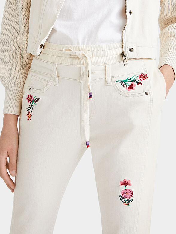 LITA jeans with floral embroidery - 3