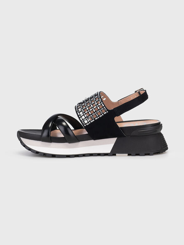 MAXI WONDER sandals in beige - 4