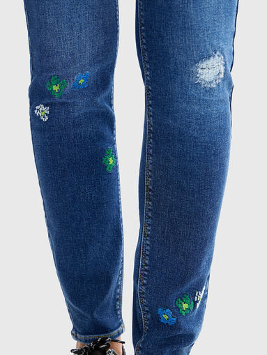 Embroidery skinny jeans - 4