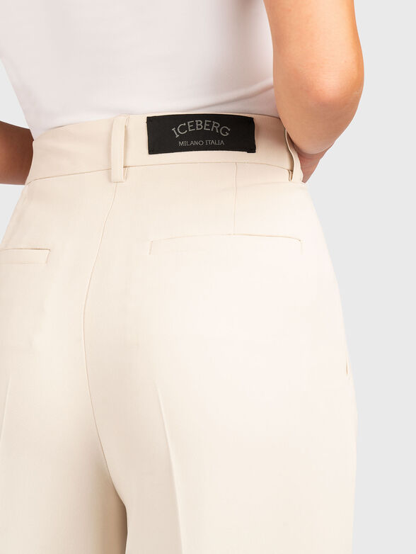 High waisted trousers with pockets - 3