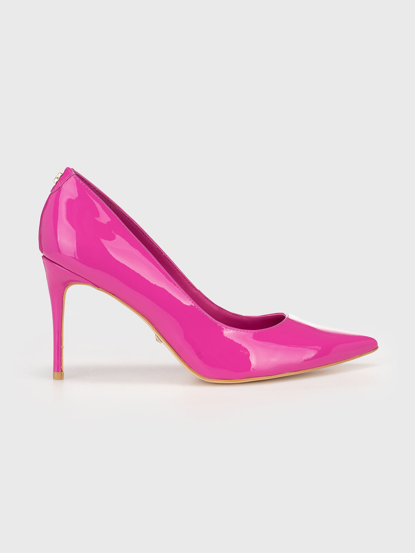 Heeled shoes in fuxia colour brand GUESS Globalbrandsstore en