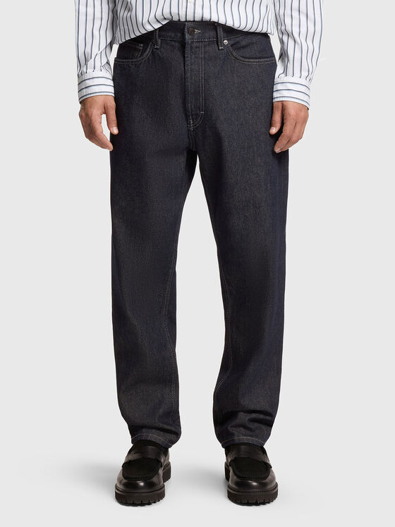 Слим дънки в тъмосин цвят - 1