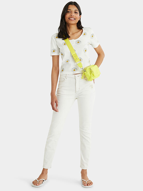 Crop top with floral motifs - 6
