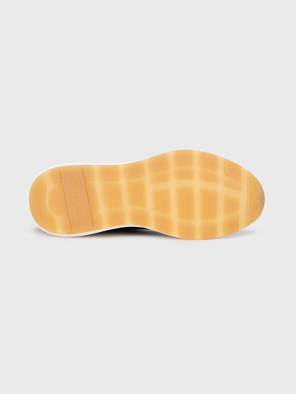 TREVOR trainer - 5