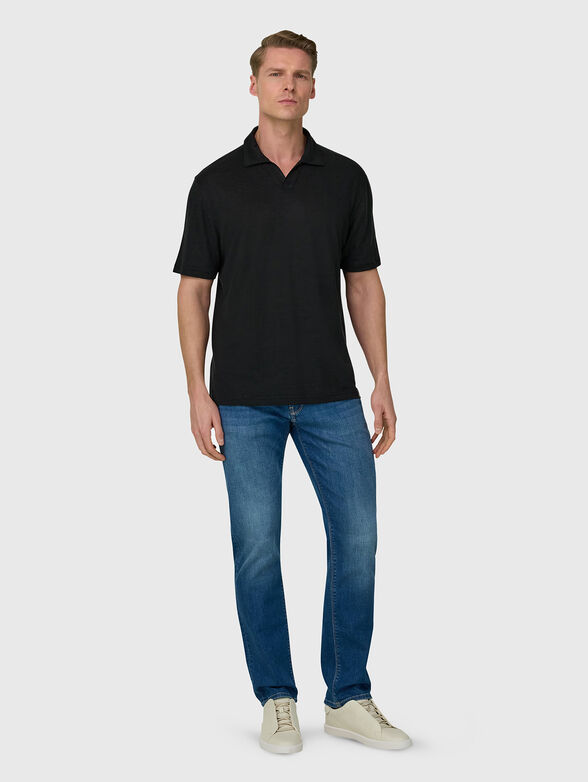 Black short-sleeved polo shirt - 2