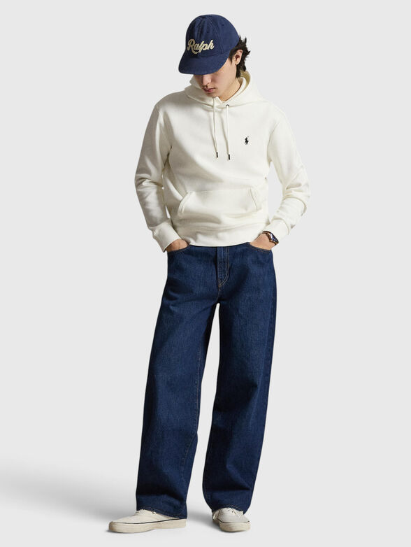 White hooded sweatshirt - 2