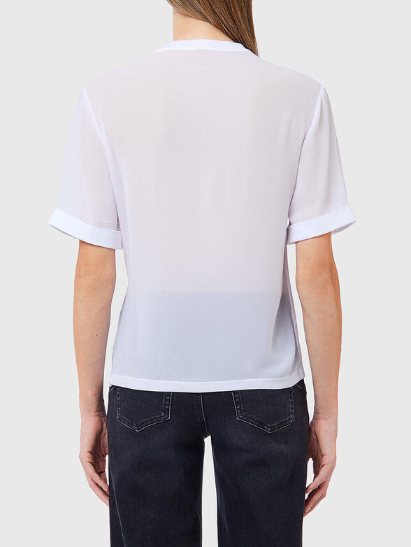 White T-shirt with brooch - 2