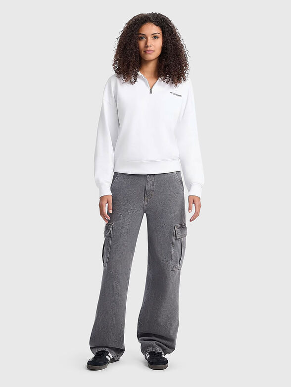 Sweatshirt with accent zip - 2