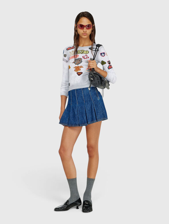 Long-sleeved blouse with appliqu&eacute;s - 2