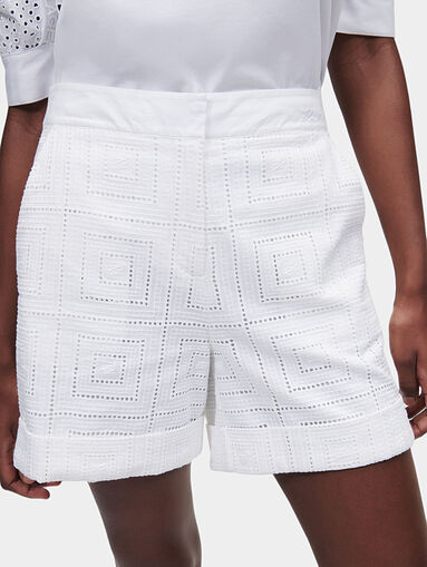 White shorts with embroidery - 5