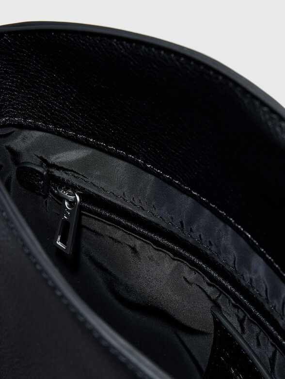Small bag with accent logo - 6