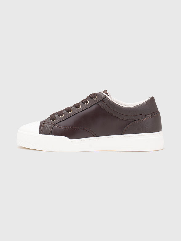 Sneakers with a logo detail - 4