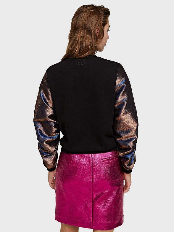 Sweatshirt with accent sleeves - 2