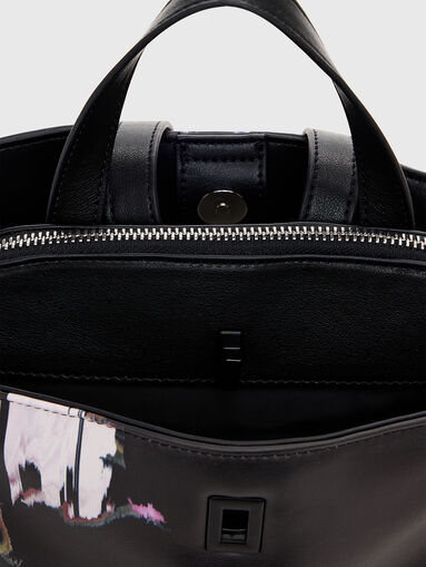 Black backpack with contrast art print - 5