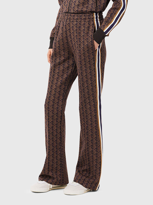 Sports trousers with logo