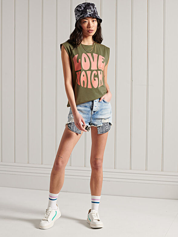 Sleeveless T-shirt - 2