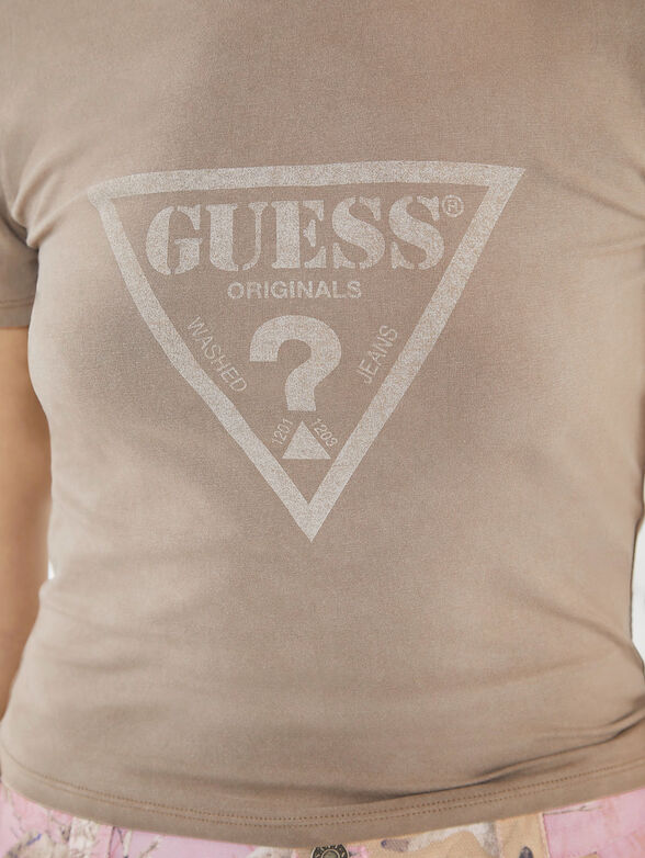 T-shirt with vintage design  - 4