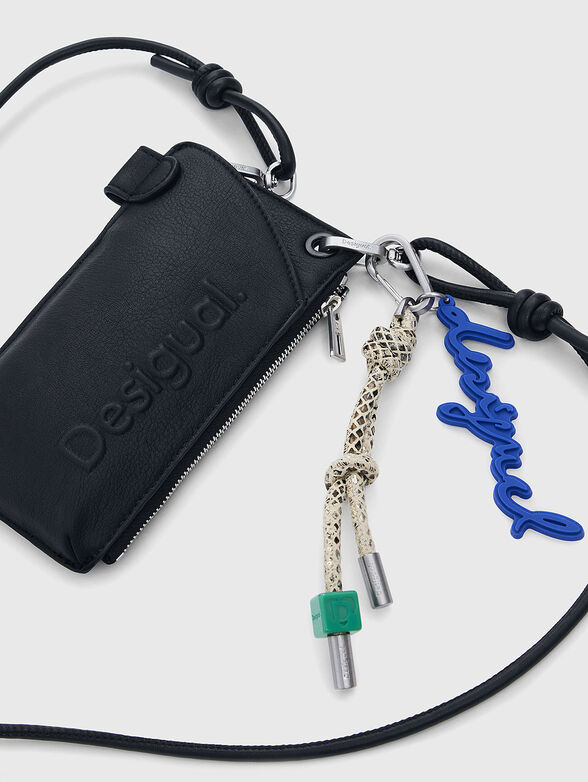 Phone case with embossed logo - 6