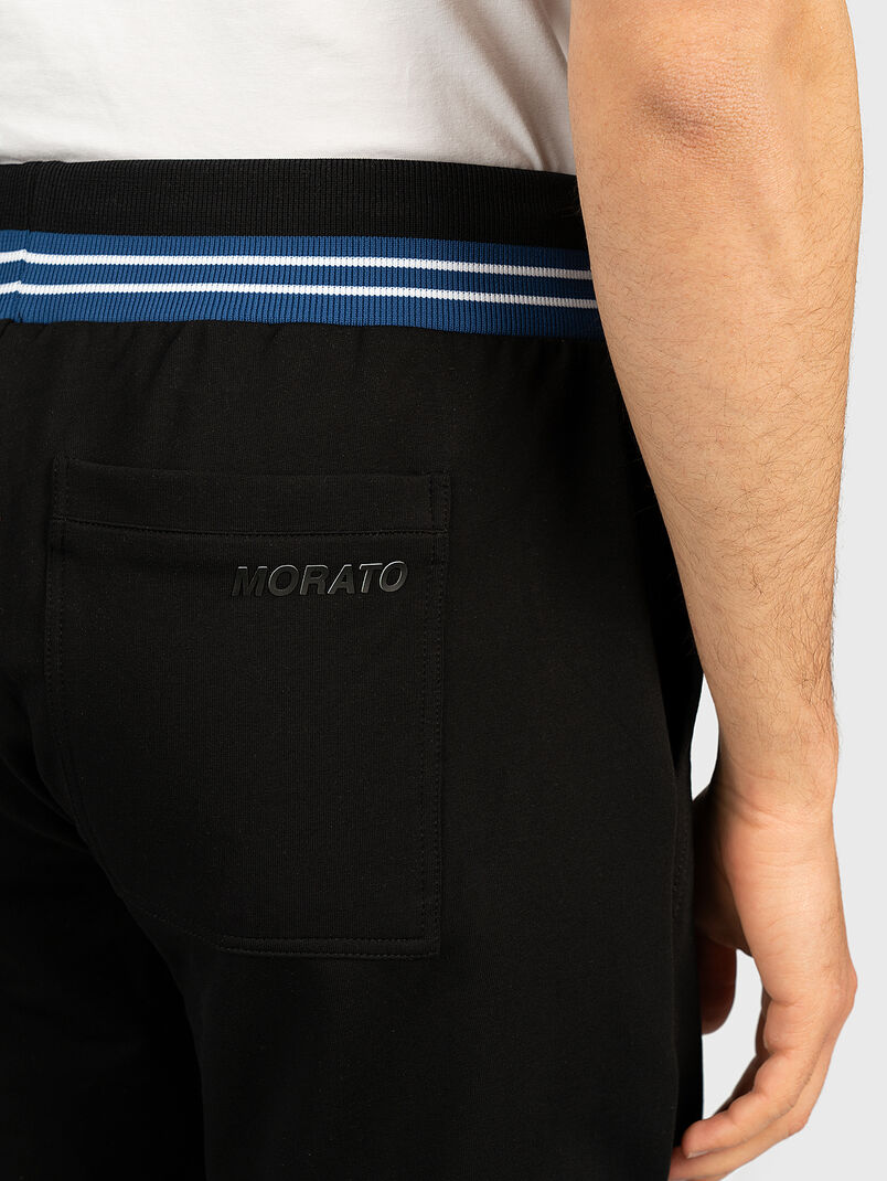 Cotton shorts with a contrasting waist - 3