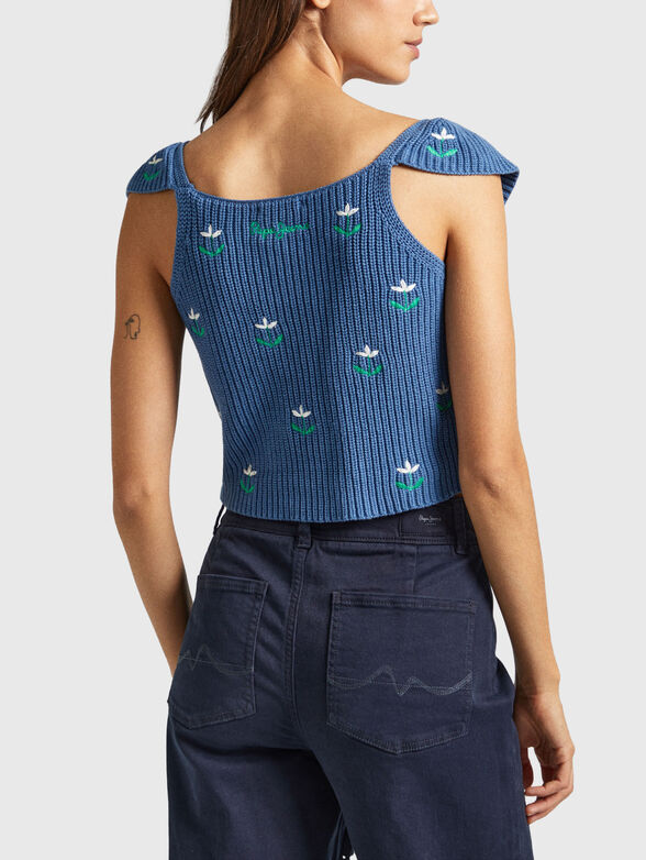 Knit top with floral embroideries - 3