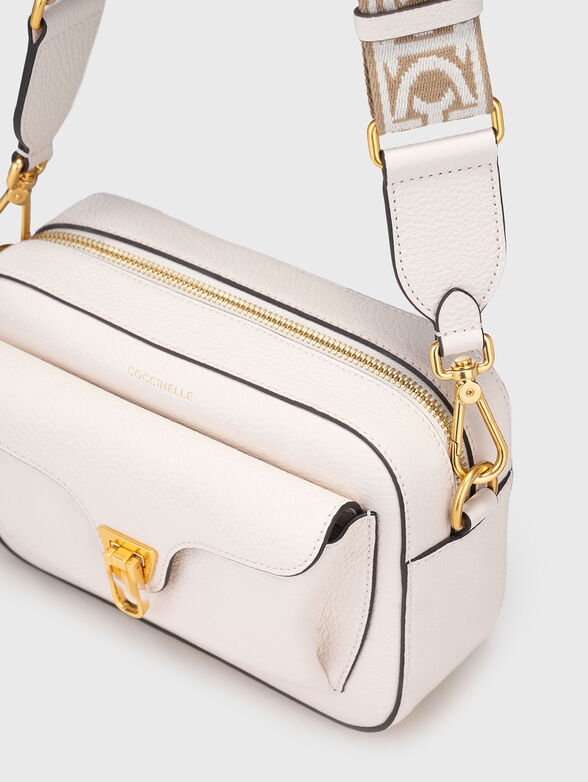 Crossbody bag with accent strap - 5