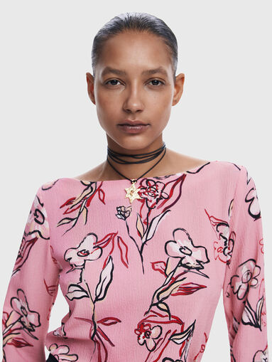Pink blouse with floral print - 4