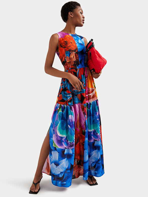 Long dress with floral print - 1